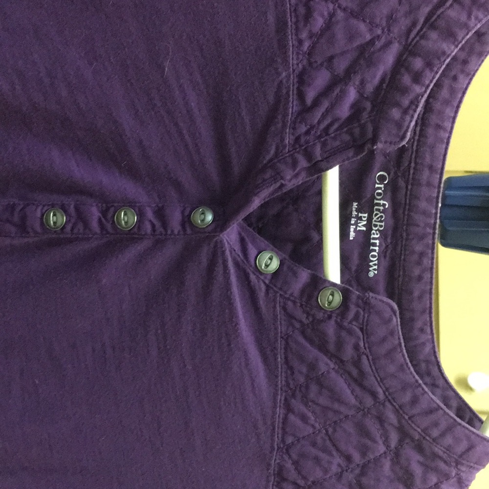 Shirt - Picture 3 of 4